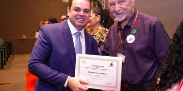 Presidente Roberto Cidade comemora 20 anos da Escola do Legislativo Senador José Lindoso e reforça compromisso institucional da Aleam com a capacitação cidadã