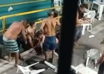 Casal leva ch0que e é hospitalizado após cabo de energia cair em rua no Nova Esperança