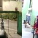 Vídeo: homem é filmado invadindo casa e furtand0 caixa de som em Manaus