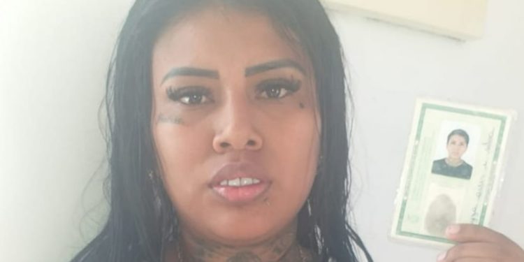 “Medusa” é presa em Manaus dando g0lpes com RG falso de moradora do interior