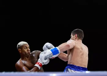 Ex-BBB Davi Brito é derr0tado por Sacha Bali após dizer que ia ‘amassar’ o r1val