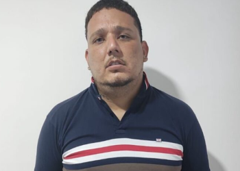Procurado por d3cap1tar mulher, homem é preso em apartamento de luxo na Ponta Negra