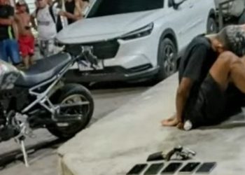 Dupla que fez vários r0ub0s na noite no Centro de Manaus é pr3sa com vários objetos pela Rocam