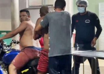 Vulgo ‘Negão’ é bal3ad0 com 5 t1r0s ao ter a casa invadida por p1stoleiros em Itacoatiara