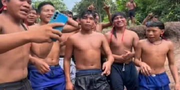 Funk ‘Senta Poca’ é sucesso em aldeia indígena e vídeo gera debate nas redes; veja