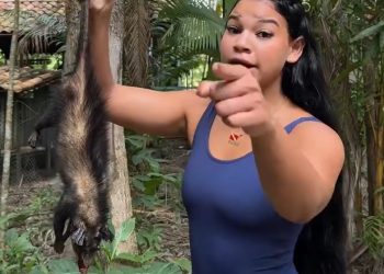 Vídeo: paraense ensina a comer mucura com açaí e polemiza nas redes sociais