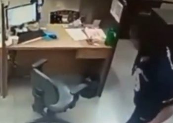 Vídeo: homem é pres0 por colocar espermat0zoide no sorvete da colega de trabalho 