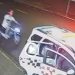 Azar dobrado: jovem cai de moto e bate direto em carro da Polícia Militar; veja o vídeo