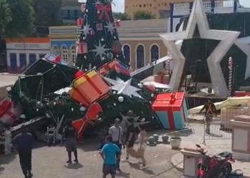 Após m0rt3 de trabalhador, governo cancela montagem da árvore de Natal no Largo