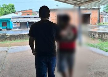 Homem volta a b4ter na mãe de 77 anos e é preso pela polícia no Amazonas
