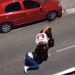 Vídeo: ex é filmado matand0 cabeleireira na rua e depois fugindo