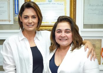 Michelle Bolsonaro reafirma apoio à Professora Maria do Carmo: ‘fará a diferença ao povo amazonense’