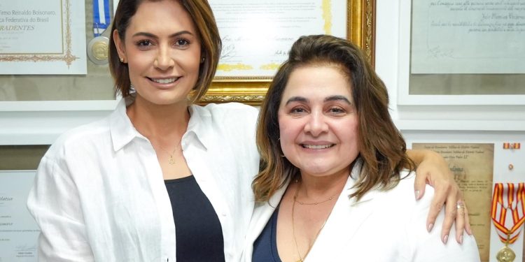 Michelle Bolsonaro reafirma apoio à Professora Maria do Carmo: ‘fará a diferença ao povo amazonense’