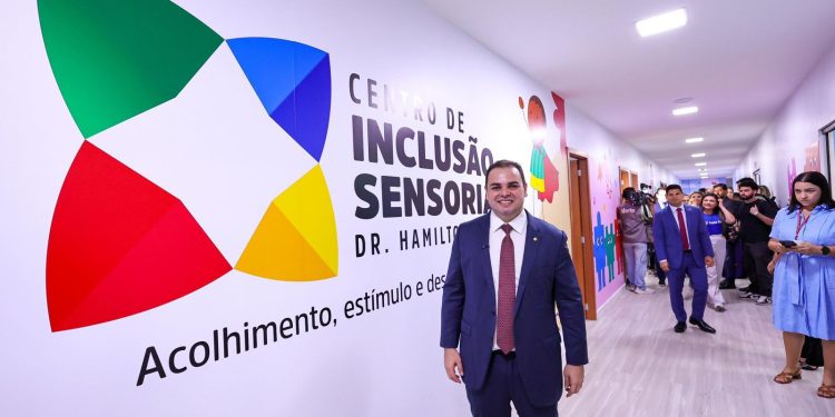 Presidente Roberto Cidade inaugura na Aleam um dos maiores centros de atendimento a pessoas com TEA do país