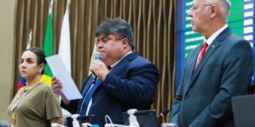 Sessão na CMM institui Frente Parlamentar em defesa da indústria, comércio e Zona Franca de Manaus