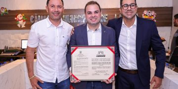 Em Lábrea, presidente Roberto Cidade recebe Título de Cidadão Labrense e reforça compromisso com o município