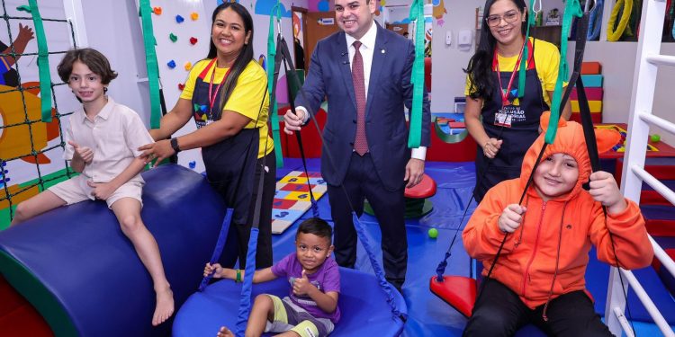 Avanços sociais marcam a atuação do deputado Roberto Cidade na presidência da Assembleia Legislativa