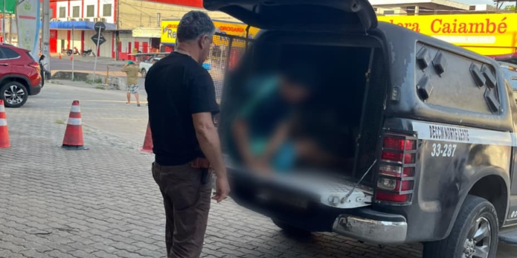 Homem agr1de ex-companheira que está grávida dele, am3aça vida do bebê e vai pr3s0 em Manaus