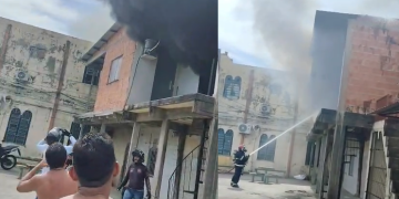 Vídeo: Casa construída há 1 semana pega f0g0 e vizinhos se d3sesperam no bairro Raiz