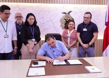 Presidente Roberto Cidade alerta para os horários e locais das provas do concurso público da Aleam, que acontece neste domingo