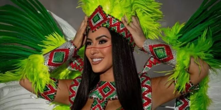 Isabelle anuncia que não seguirá como musa da Grande Rio por lesão no tornozelo