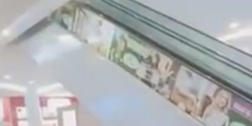 Vídeo: Falha em escada rolante causa tumulto e deixa clientes no chão no Shopping Sumaúma