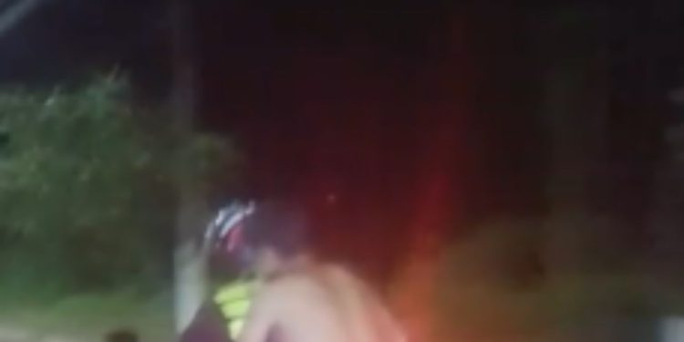 Moradores de Manacapuru obrigam homem a correr sem roupa após r0ub0