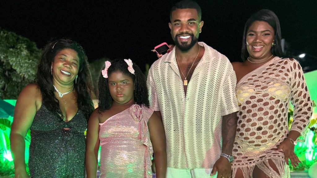 Irmã de 9 anos de Davi Brito vira alvo de 0fensas r4cistas e ele reage: 'merecemos respeito'