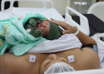 Veja quem é o primeiro bebê de 2026 nascido na rede estadual de saúde no Amazonas