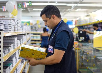 Procon-AM divulga lista de materiais escolares proibidos e alerta contra cobranças abusivas