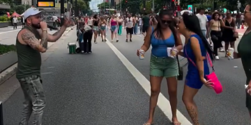 Vídeo: Forró amazonense contagia pedestres e turistas na Avenida Paulista e viraliza nas redes