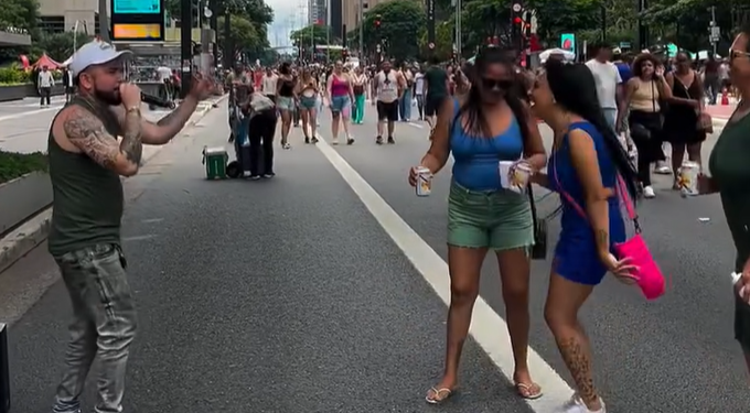 Vídeo: Forró amazonense contagia pedestres e turistas na Avenida Paulista e viraliza nas redes