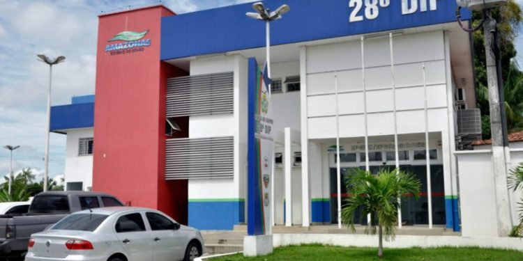Motoqueiro por aplicativo é pres0 por estupr0 da passageira de 23 anos em Manaus