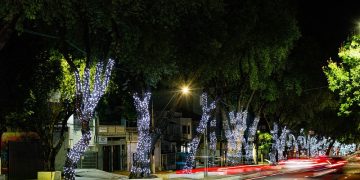 Jovem m0rr3 atr0pelad0 ao atravessar avenida Getúlio Vargas, no Centro de Manaus