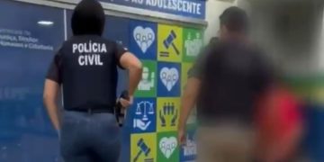 Sabendo dos abus0s da filha de 8 anos, mãe é pr3sa por ser omissa ao permitir e$tupr0 do marido em Manaus