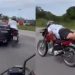 Vídeo: motoqueiro faz presepada na BR e acaba arrebentad0 no chão