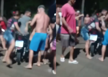 Vídeo: Vulgo ‘Dino’ é colocado em moto após levar vários t1r0s, mas m0rr3 em Maués