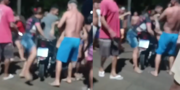 Vídeo: Vulgo ‘Dino’ é colocado em moto após levar vários t1r0s, mas m0rr3 em Maués