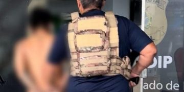 Passageiro briga com esposa no carro e acerta três tir0s no motorista de app em Manaus