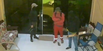 Quadr1lha que fez série de assalt0s a casas em Manaus é pr3sa com dr0gas