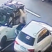 Vídeo: Mulher é s3qu3strada em estacionamento de supermercado atacadista após homem agarrá-la