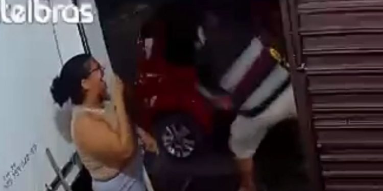 Vídeo: Repórter é agr3did0 após alertar esposa sobre suposta traição em Itacoatiara