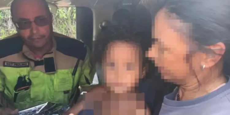 Após 48 horas de buscas, menina autista de 4 anos desaparecida é localizada sozinha em mata