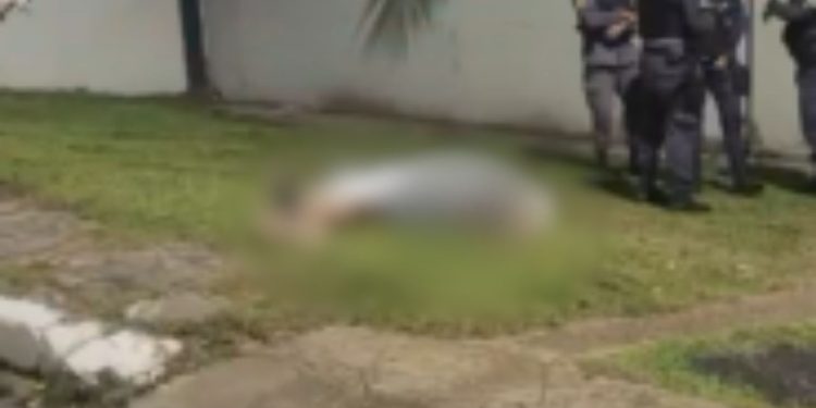 Homem é atr0pel4d0 após motorista não vê-lo e m0rr3 na Compensa