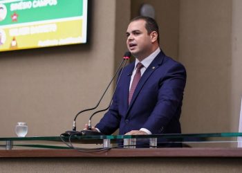 Em primeira sessão plenária de 2026, Roberto Cidade faz balanço da gestão e traça metas para ano legislativo