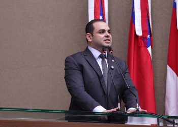 Presidente Roberto Cidade celebra promulgação de lei que agiliza licenças ambientais para a pavimentação BR-319