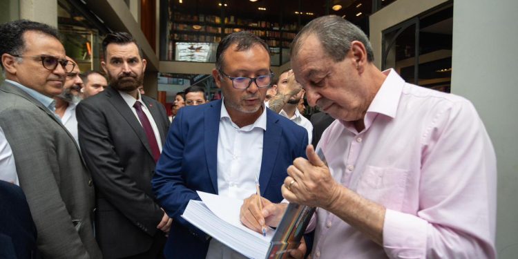 Omar Aziz lança Plano Estratégico com propostas para a economia e inicia diálogo para construção de Programa de Estado no Amazonas