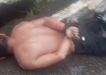 Vídeo: suspeito de r0ub0 é amarrad0 e espancad0 no Centro de Manaus