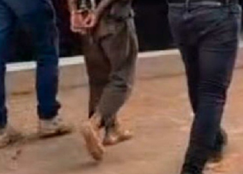 Homem foragido por m@tar ex-companheira com bebê no colo é pr3s0 em galpão no Amazonas