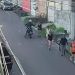 Vídeo: mulheres correm na rua após assalt0 cometido por bandid0 armad0 em Manaus 